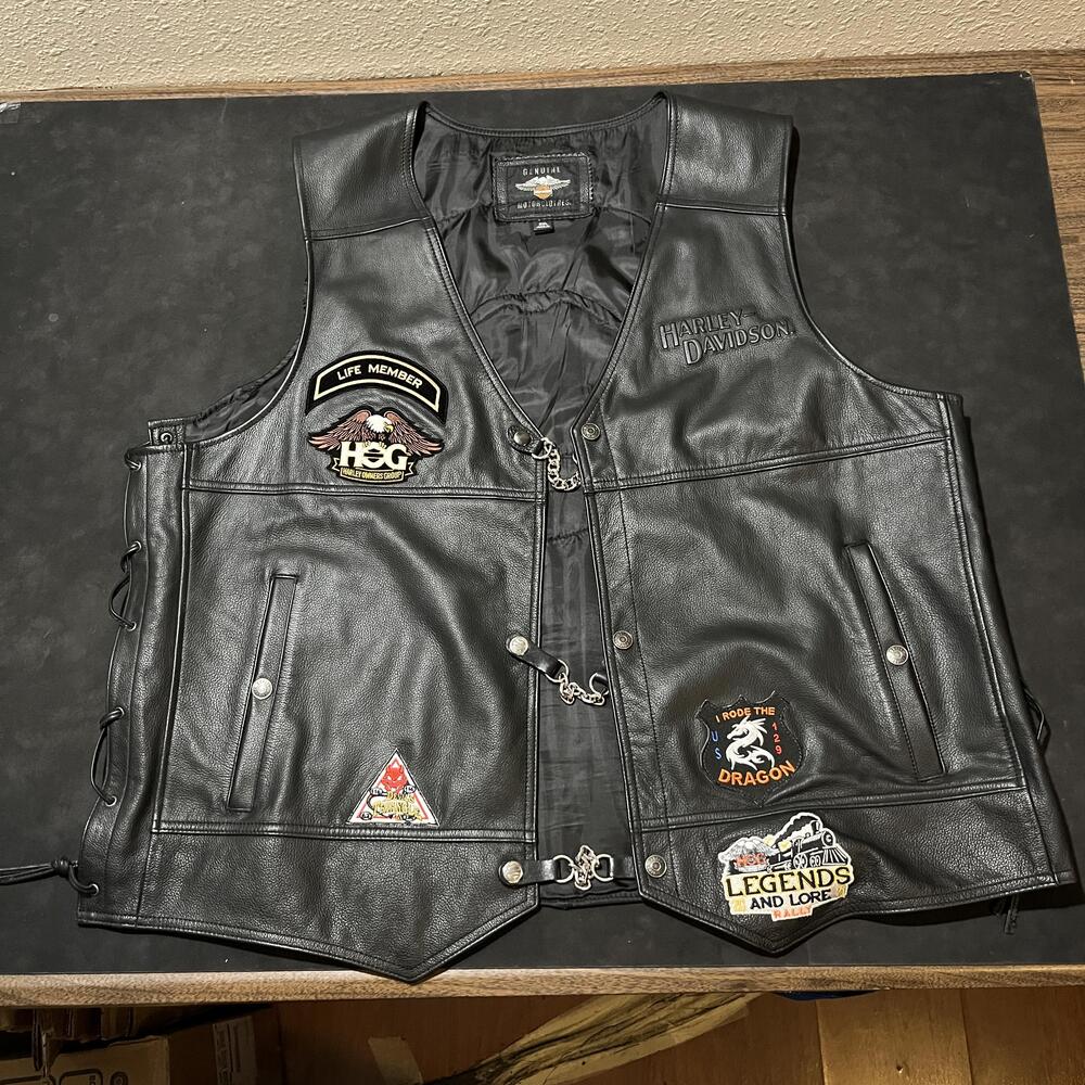 Harley Davidson Mens 3XL Leather Vest Black HOG Patches Biker Motorcycle Riding
